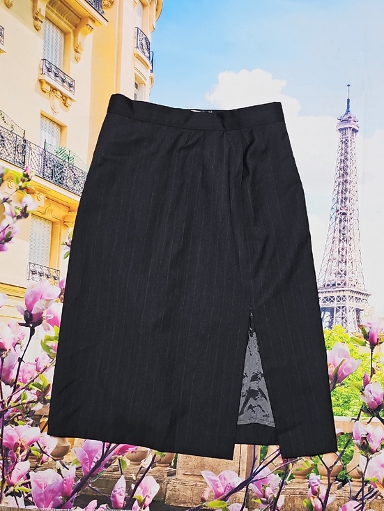 Giorgio Armani Dresses & Skirts - Giorgio Armani Pinstripe Skirt Size 2